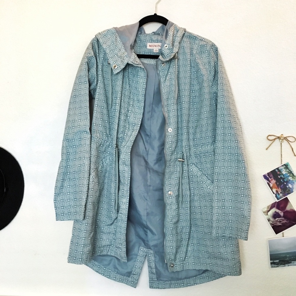 Blue rain jacket / blazer